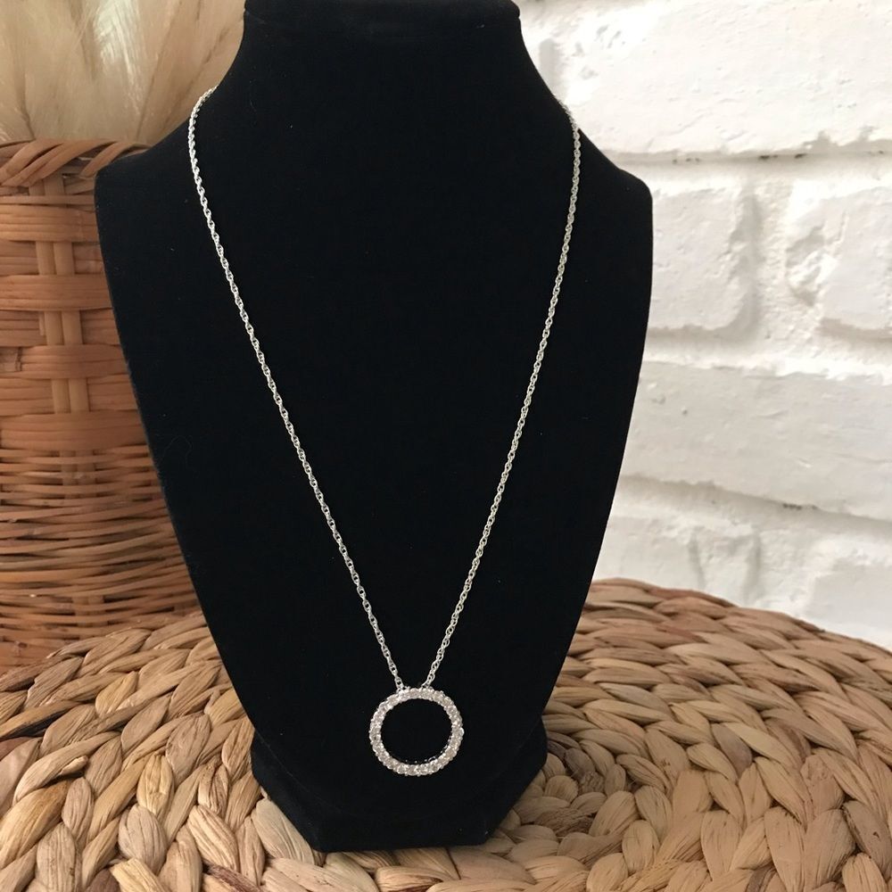 Circle Pendant Necklace